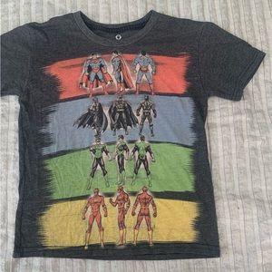 🔥5/$10🔥 SUPERHERO T-shirt. Size 6